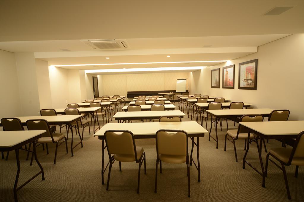 公园因达亚酒店 大坎普 外观 照片
